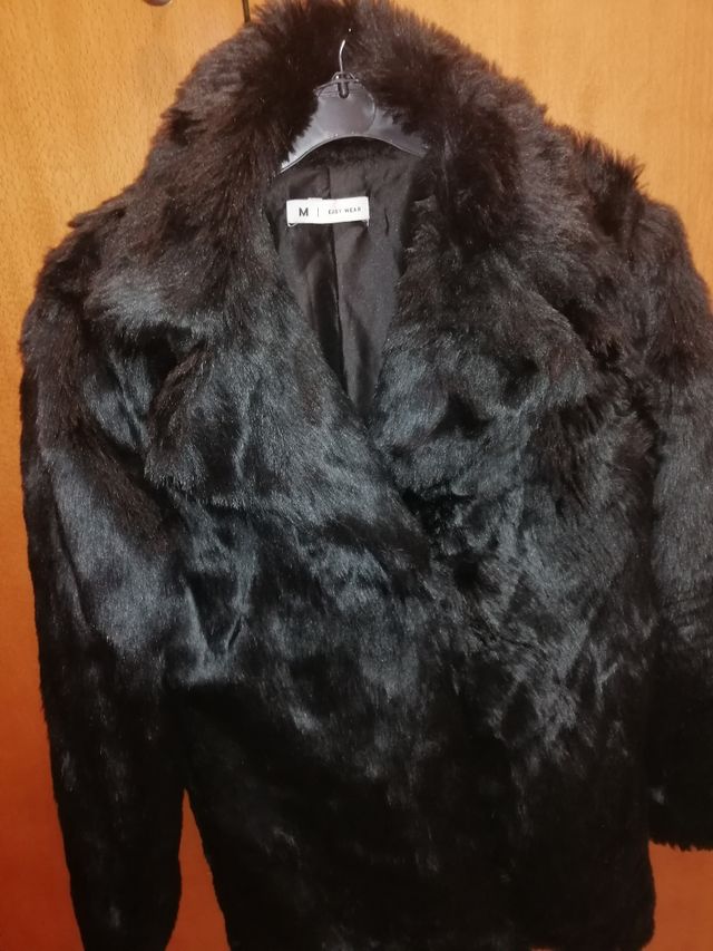 Abrigo de pelo negro Corte inglés