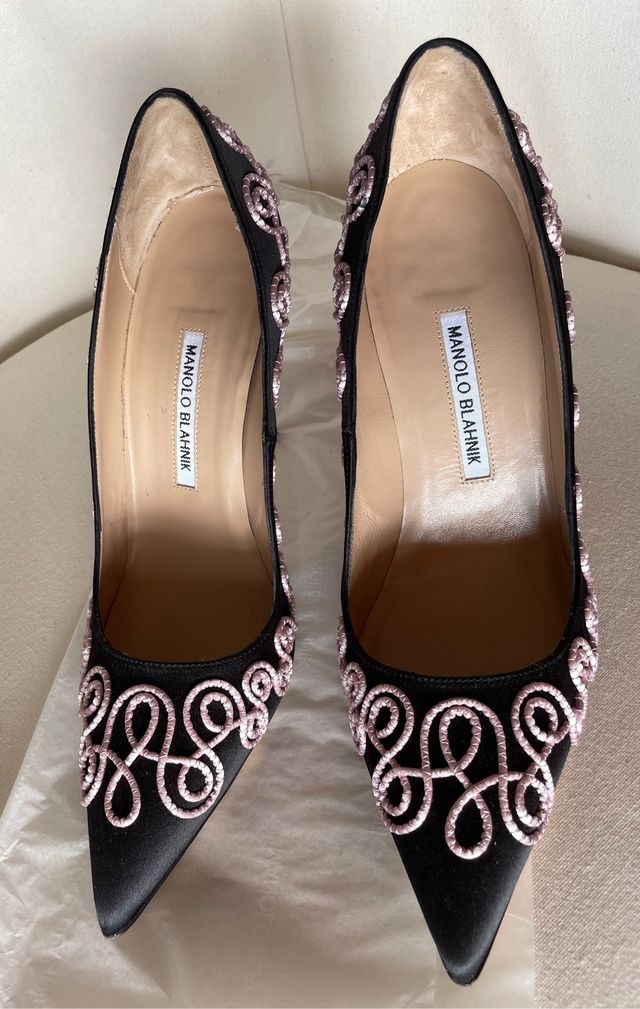 Zapatos Manolo Blahnik como NUEVOS
