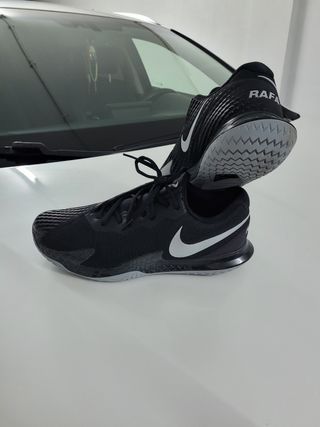 Zapatillas nike hombre padel talla 44,5 de segunda mano por 80 EUR en  Leganés en WALLAPOP