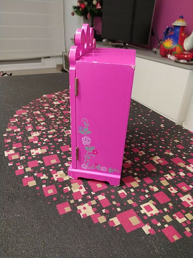 Armario joyero Barbie.Coleccion