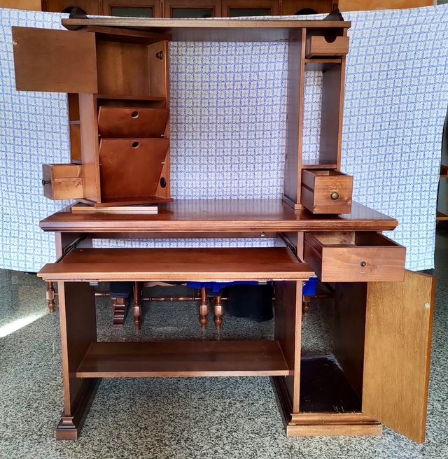 Mobile per pc ed accesori