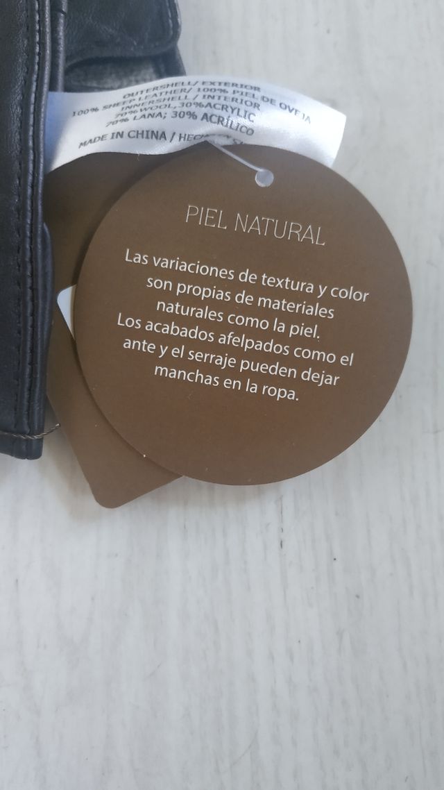 GUANTES de piel a estrenar