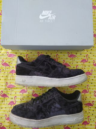 Nike Air Force 1 terciopelo talla 38 Guapísimas! de segunda mano por 39 EUR  en Tarragona en WALLAPOP
