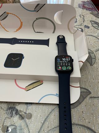 Apple Watch Series 6 44m gps + celular de segunda mano por 330 EUR en  Villamartín en WALLAPOP