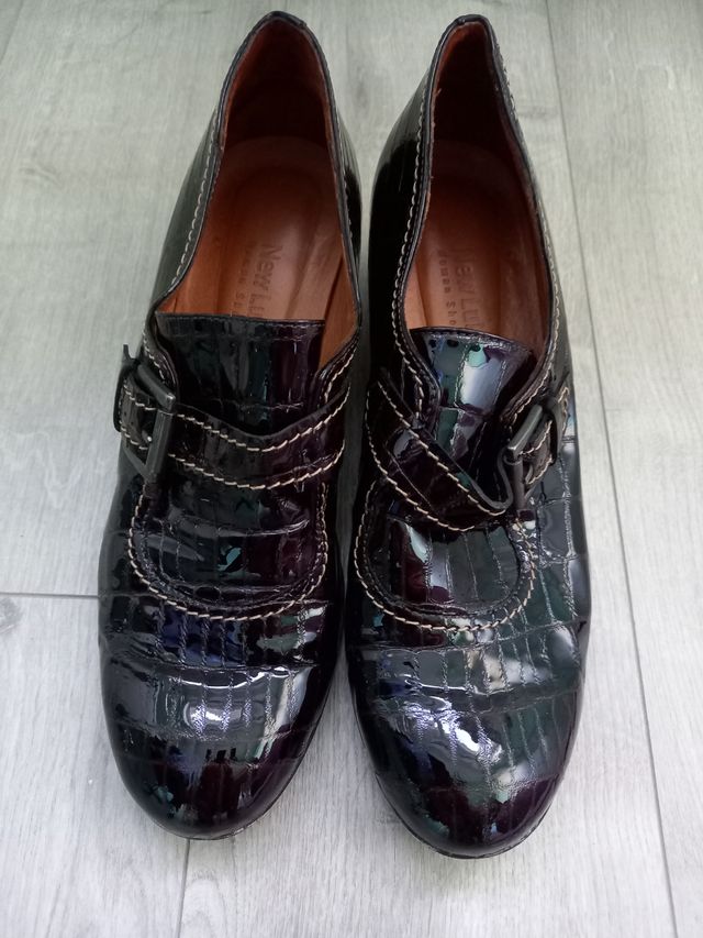 Zapatos señora de cuña marrón