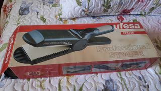 Plancha Ufesa PP5120 de segunda mano por 10 EUR en Valdemoro en WALLAPOP