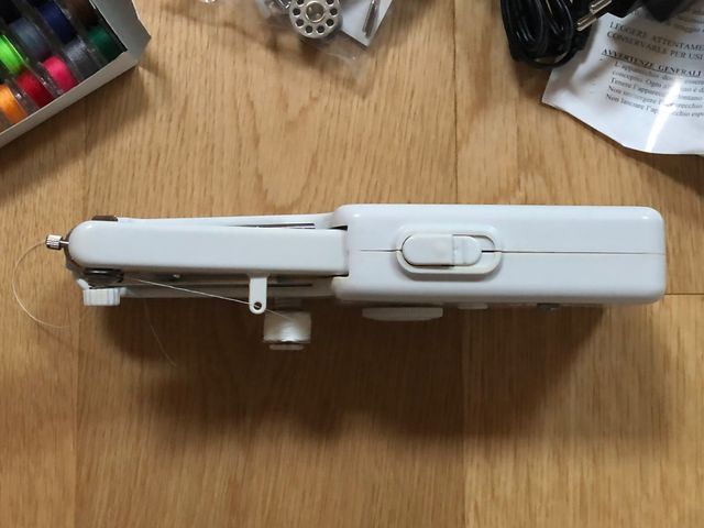 Macchina x cucire portatile