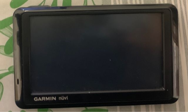 GPS GARMING nuvi con todos sus accesorios.