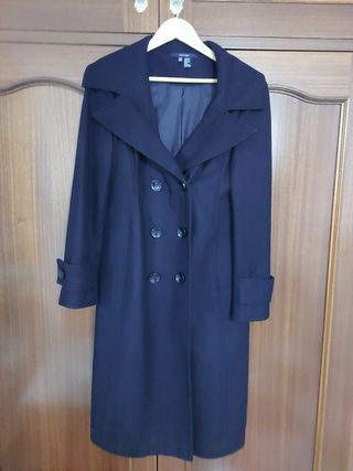 Abrigo señora Zara de segunda mano por 15 EUR en Málaga en WALLAPOP