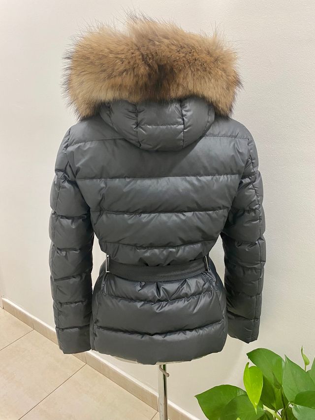 Moncler pelo