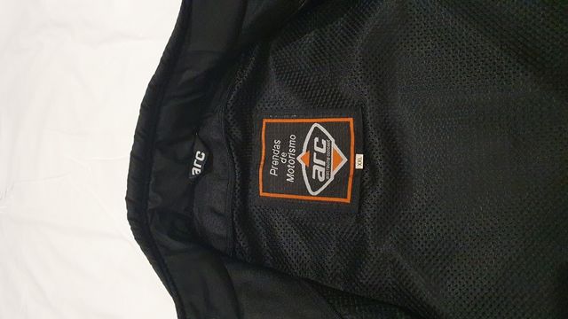 Chaqueta marca ARC modelo PICOS talla XXL