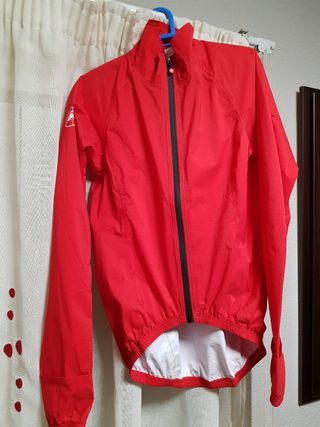 Castelli Emergency Rain Chubasquero de segunda mano por 109 EUR en  Salamanca en WALLAPOP