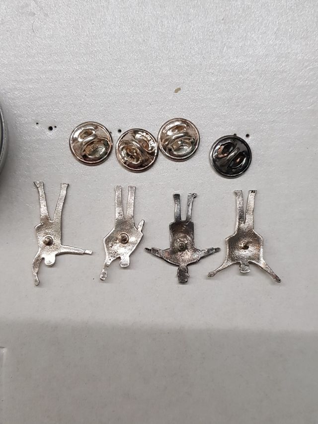 THE BEATLES 4 PINS HELP!en Plata 925 con caja !!