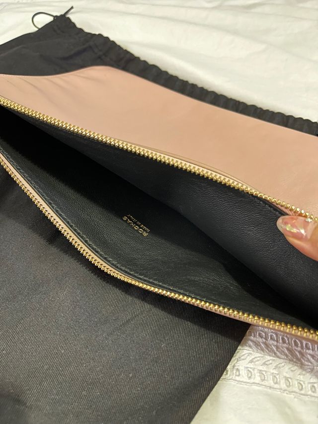 Clutch Rochas