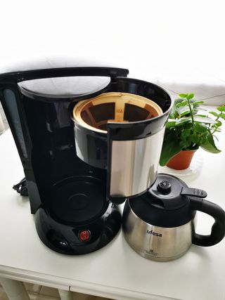 CAFETERA UFESA GOTEO 800 WATT - AVANTIS 90 TERMO CG7236 :: Ferretería El  Trompo