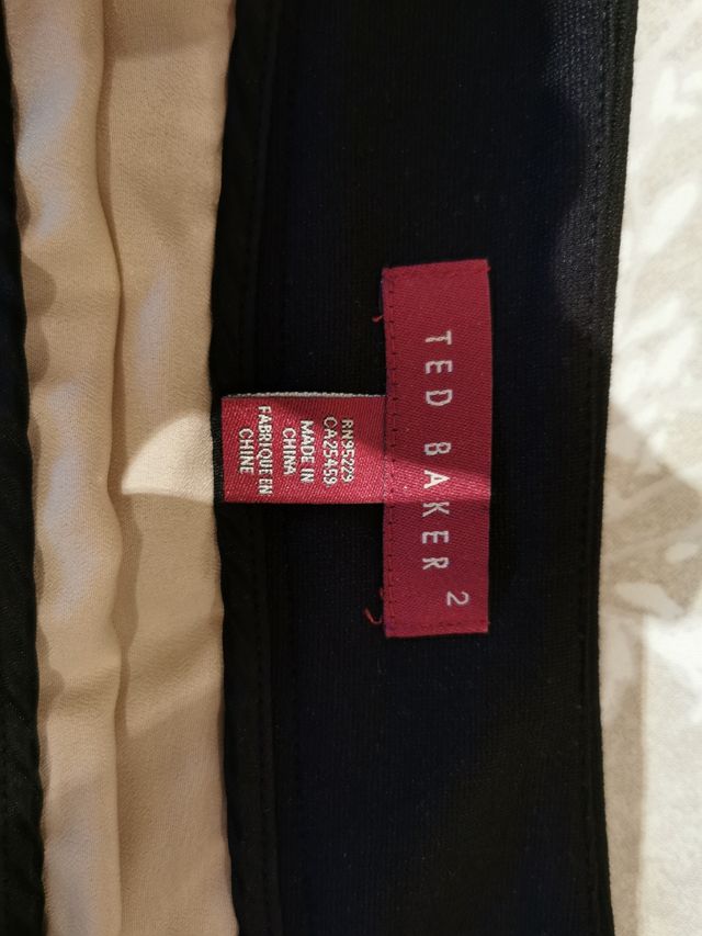 Falda negra Ted Baker