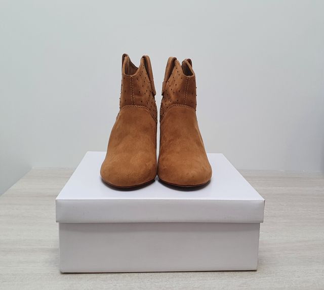 Botines de cuña camel