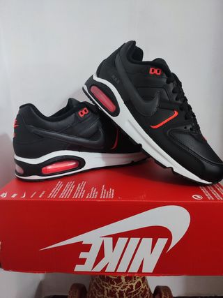 Nike air max command leather talla 43 de segunda mano por 140 EUR en Elche  en WALLAPOP