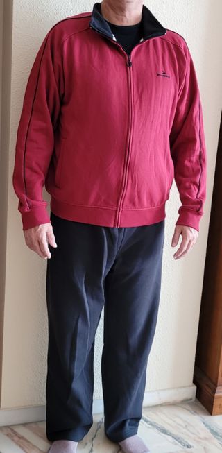 Chándal Boomerang hombre Talla XL de segunda mano por 12 EUR en Málaga en  WALLAPOP
