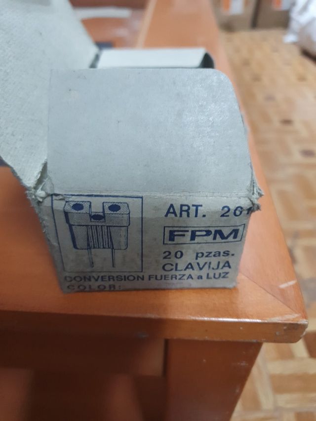 conversor clavija fuente a luz FPM