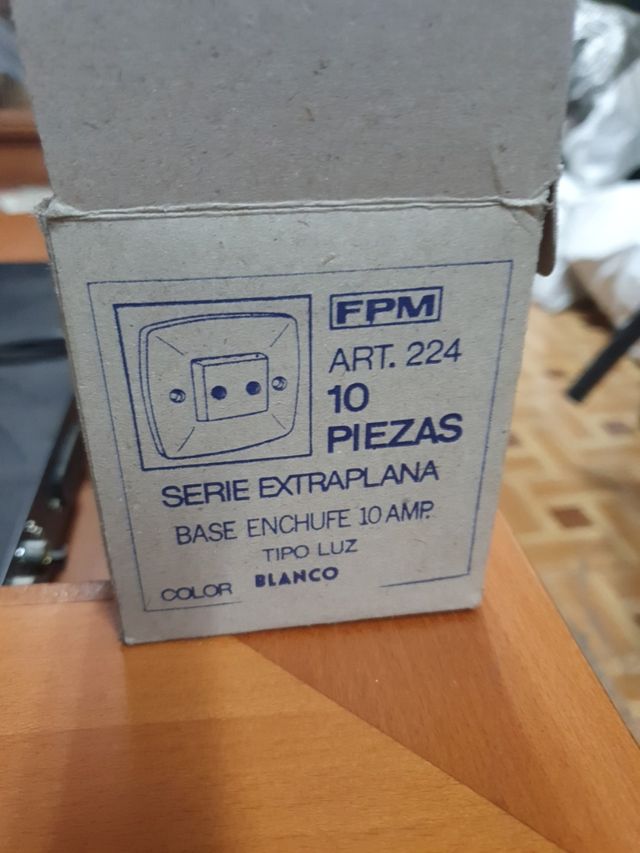 base enchufe extraplana 10 A FPM