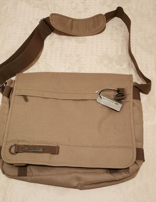 Bolso, cartera baldolera Dockers. Nueva. de segunda mano por 17 EUR en Sant  Feliu de Llobregat en WALLAPOP