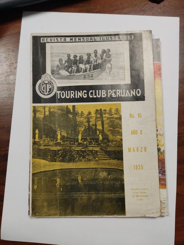 Lotto di 7 vecchie riviste peruviane