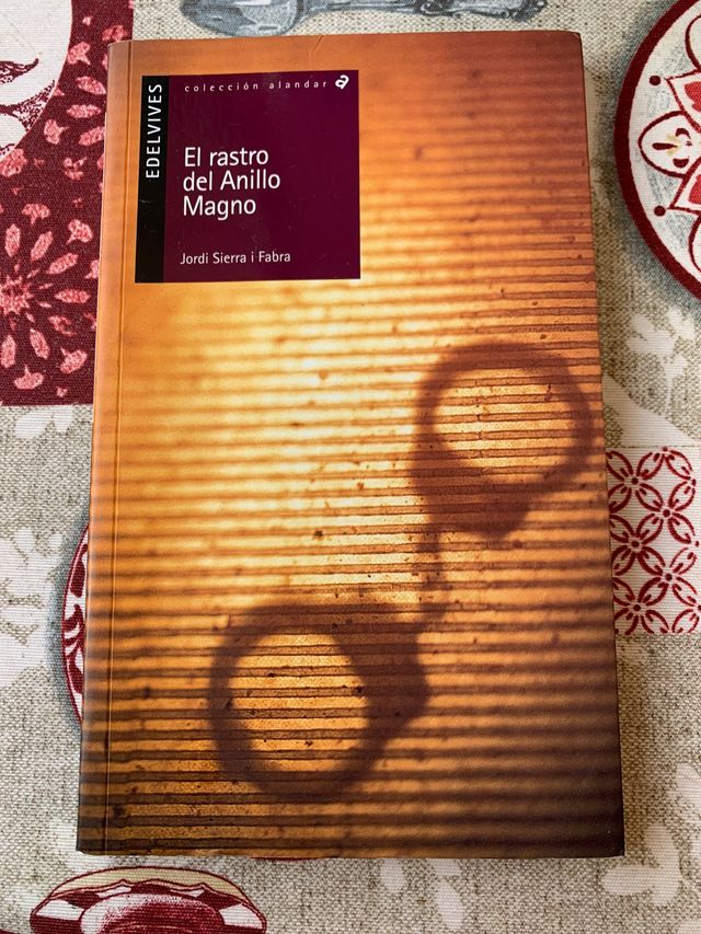 El rastro del Anillo Magno