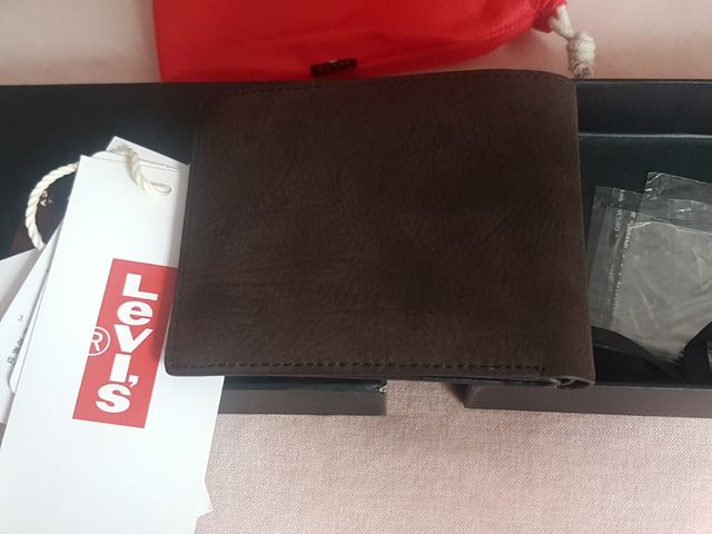monedero-cartera Levis