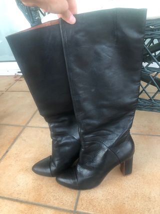 Botas altas Bimba y Lola de segunda mano por 37 EUR en Cabrils en WALLAPOP