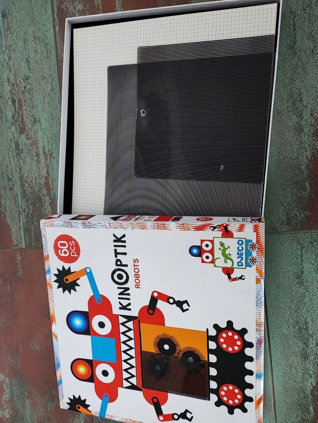 Juego Kinoptik Robots.