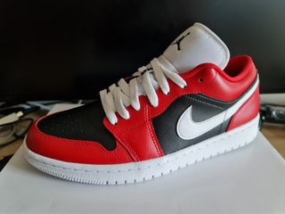 Nike Air Jordan 1 Low talla 41 a estrenar de segunda mano por 180 EUR en  Sarriguren en WALLAPOP