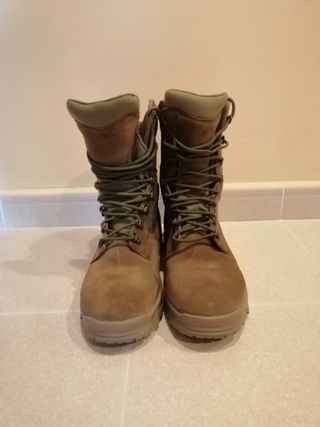Botas Goretex Ejercito de Tierra de segunda mano por 30 EUR en Ejea de los  Caballeros en WALLAPOP