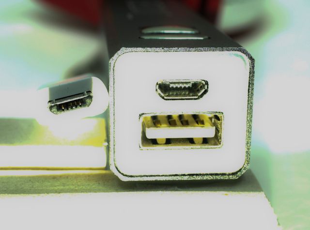 Bateria Externa de Apoyo Capacidad 2200 mAh