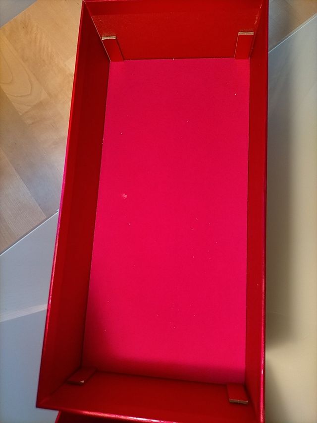 Joyero con broche de corazón