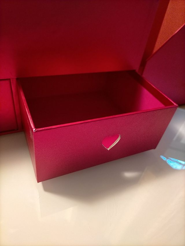 Joyero con broche de corazón