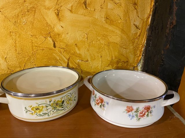 Lote de 3 cazuelas esmaltadas con tapa