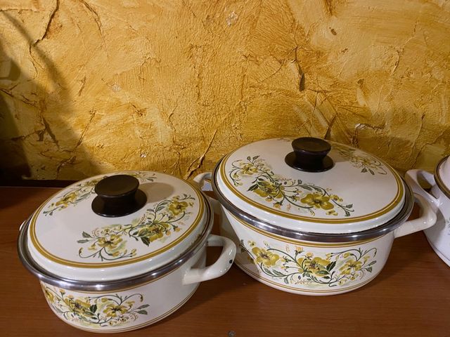 Lote de 3 cazuelas esmaltadas con tapa