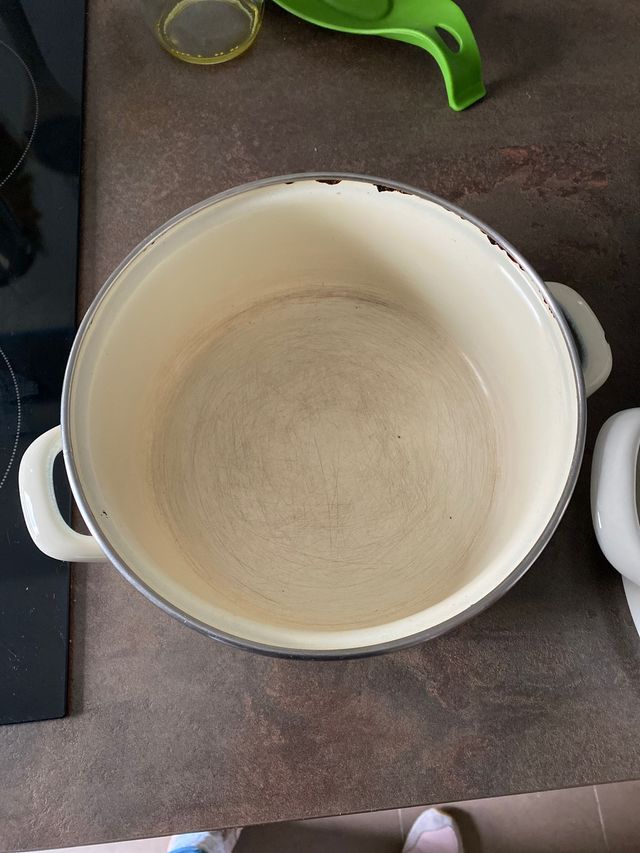 Lote de 3 cazuelas esmaltadas con tapa