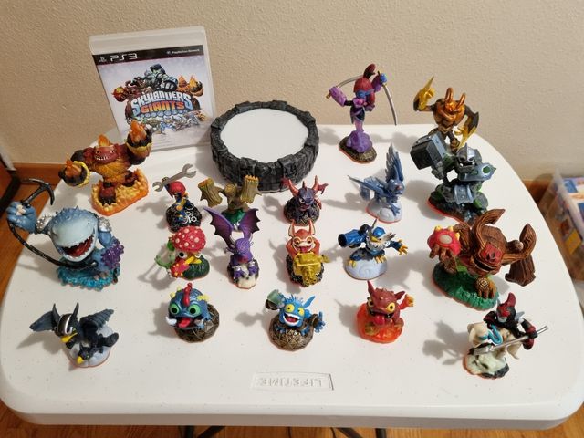 Juego Ps3 Skylanders Giants+plataforma+19 figuras