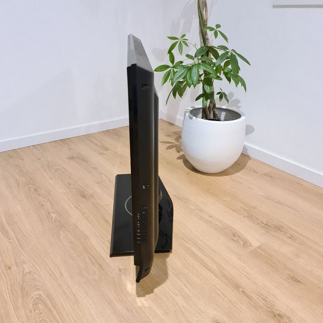 TV LG 42" modelo 42LC45