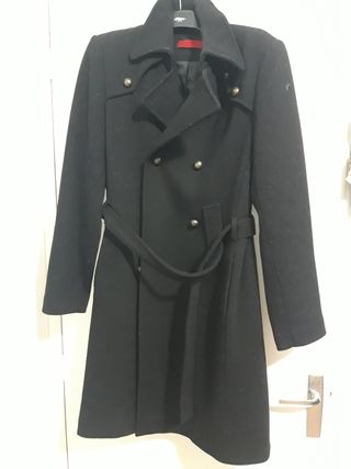 Abrigo mujer Anna Mora de segunda mano por 25 EUR en Mollet del Vallès en  WALLAPOP