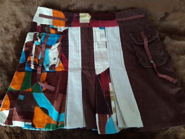 Falda corta colores Derby