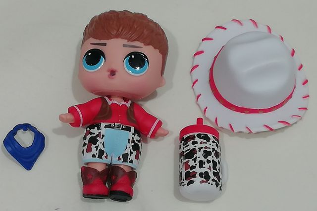 Muñeca LOL DO SI DUDE serie BOYS