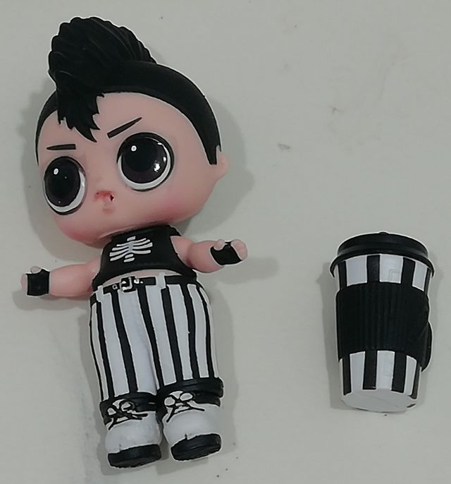Muñeca LOL NIGHT FALL serie BOYS