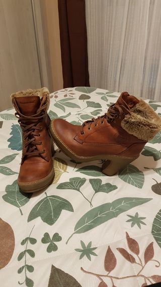 Compra Botas Piola Panama Jack Negras con Forro de Pelo en Dino Zapatos