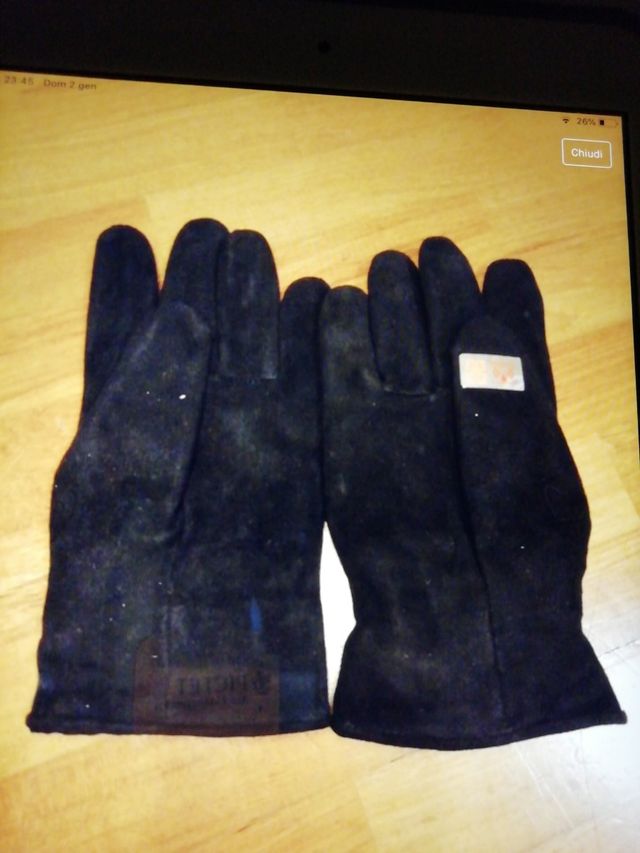 guanti scamosciati