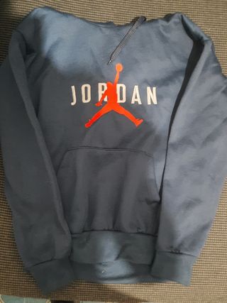 Sudadera jordan de segunda mano por 10 EUR en Zaragoza en WALLAPOP