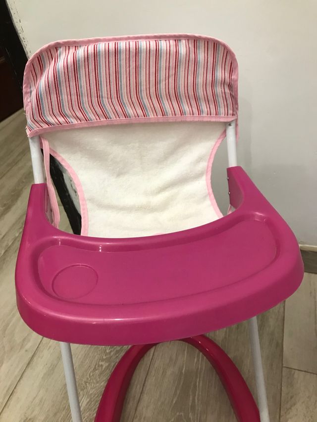 Trona + cuna de brinquedo rosa para meninas