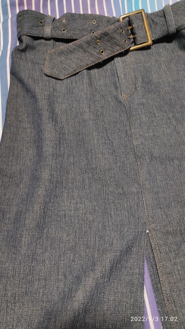 Falda midi elástica entubada t.36-38